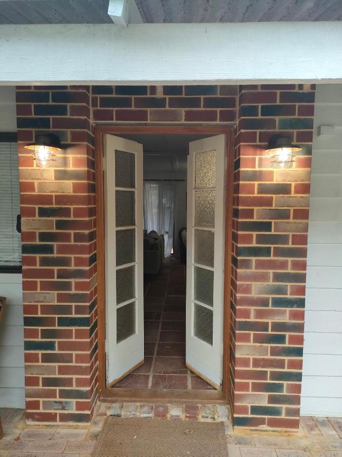 Yanchep Seaside Cottage Екстер'єр фото